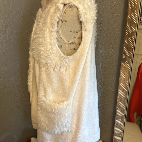 Anthropologie | Saturday Sunday Sherpa Vest - Picture 6 of 12